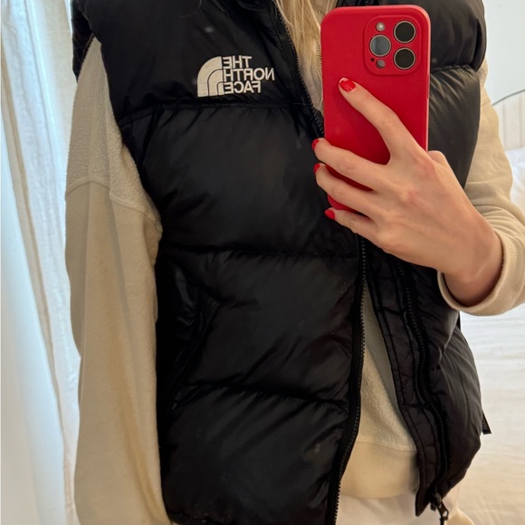 North Face Puffy Vest women’s medium - black 700 down - Picture 2 of 8